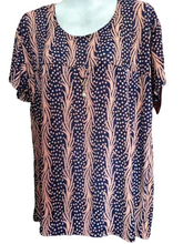 Load image into Gallery viewer, Women's Scoop neck Short Sleeve Loose Fit floral print T-Shirt casual blouses