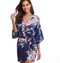 Charger l'image dans la galerie, Robe courte Kimono pour femme avec motif de paon et de fleurs Chemise de nuit Kimono imprimée