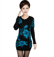 Load image into Gallery viewer, Women's long batwing sleeve crewneck long sweater knitted warm Dresses