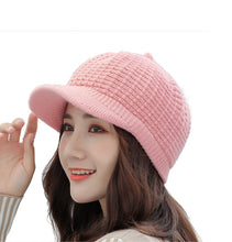 Load image into Gallery viewer, Women's winter visor fleece lining warm hats chunky cable knit ski caps
