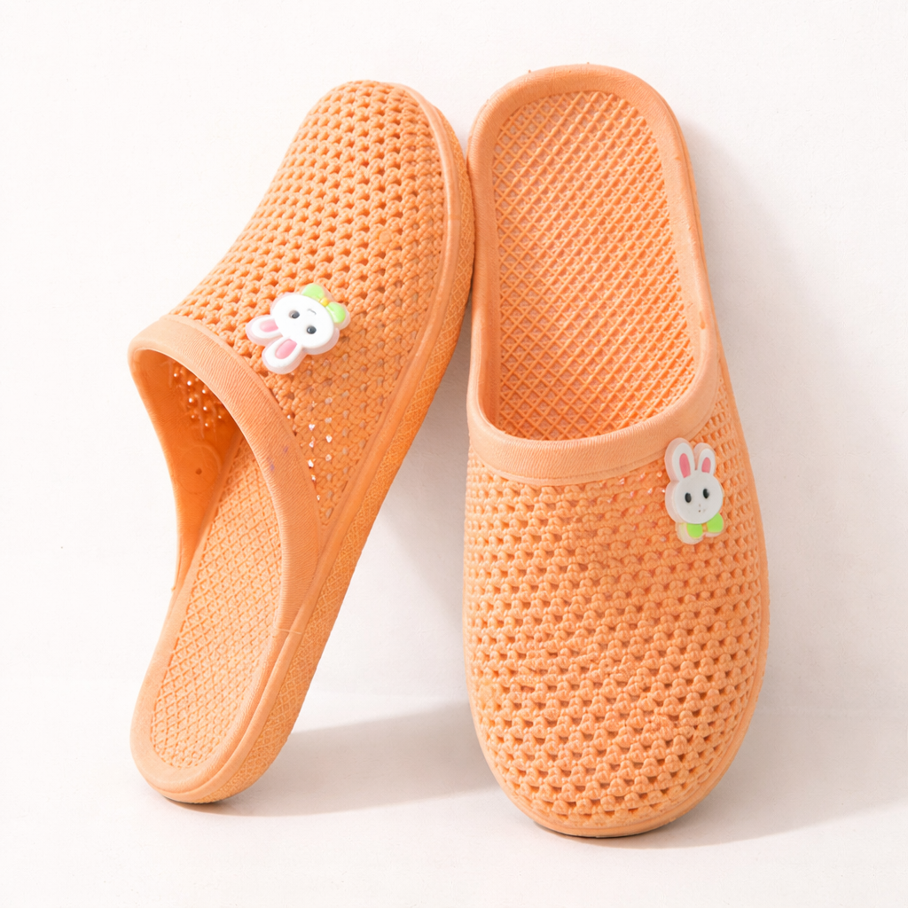 Breathable Closed-Toe Mesh Slippers – Soft, Lightweight & Non-Slip Comfort Shoes