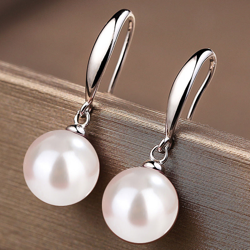 Classic Round Faux Pearl Earrings – Elegant & Everyday Style