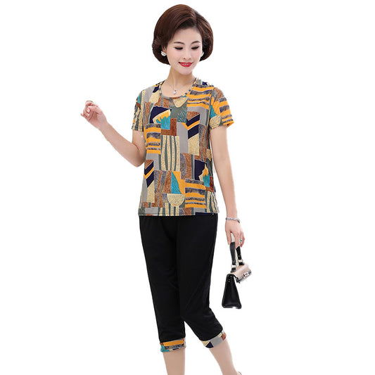 Women's summer two PCS crewneck short sleeve tops and three-quarter pants