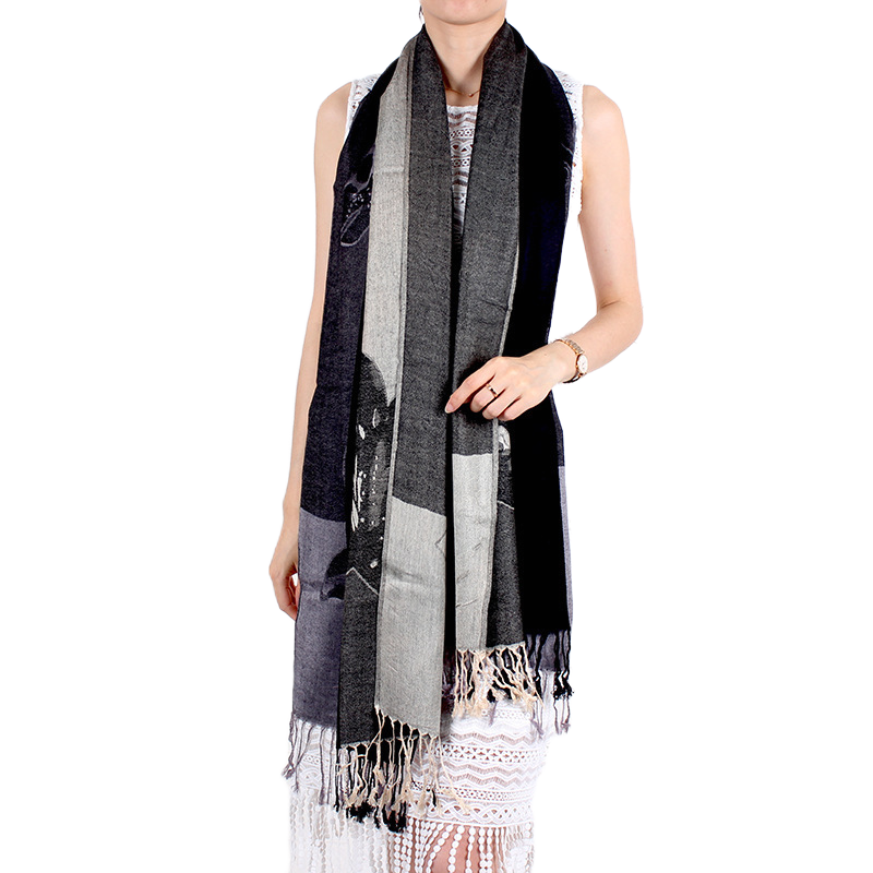 Soft Cotton Floral Scarf with Tassels – Lightweight & Comfortable Everyday Wrap