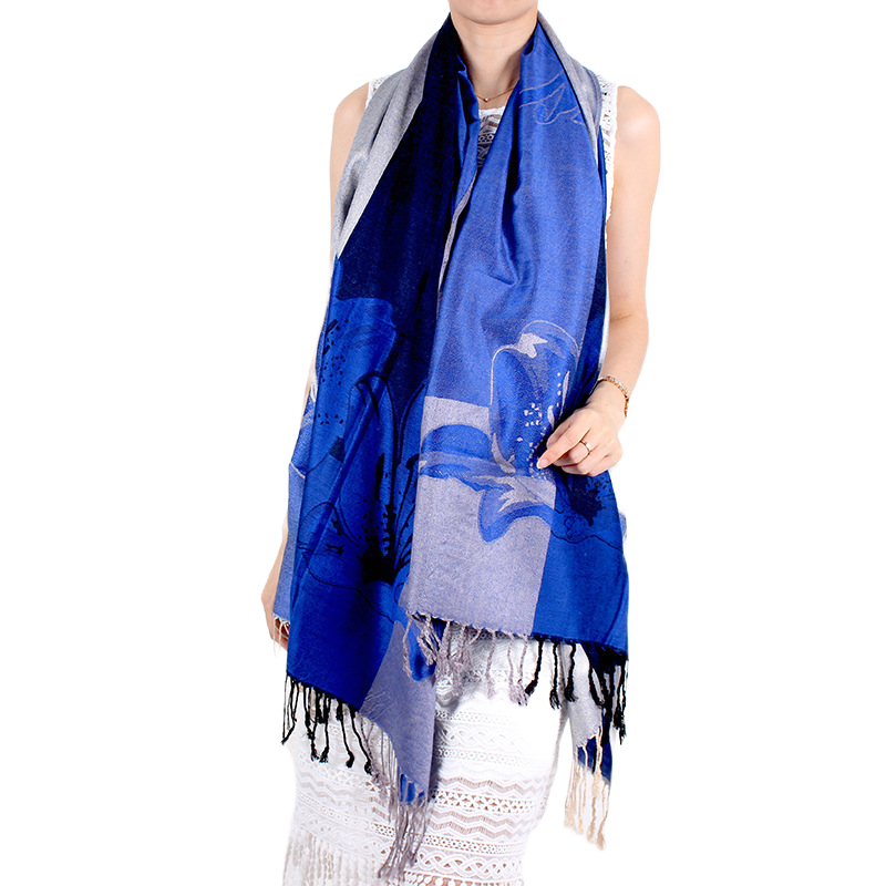 Soft Cotton Floral Scarf with Tassels – Lightweight & Comfortable Everyday Wrap