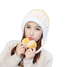 Load image into Gallery viewer, Women's  warm  Knit  Beanie Hat &amp; Fleece Lining Winter Cap with pompoms
