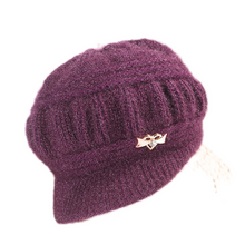 Load image into Gallery viewer, Women's Winter warm bucket fleece  Hats, chunky cable Knit soft caps
