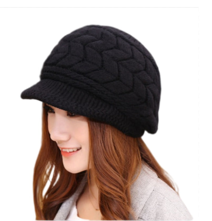Women's  Winter  chunky cable Knit Hat  fleece lining Ski Caps with Visor