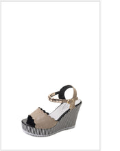 Load image into Gallery viewer, Korean style sandals, high-heel sandals, Fashion sandals, Classic black and white striped sandals
