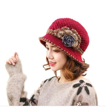 Load image into Gallery viewer, Women‘s chunky cable Crocheted warm bucket hats casual cap with fur pompom

