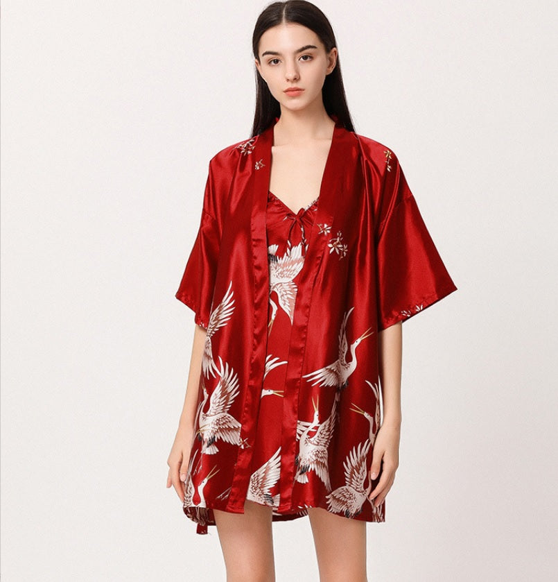 Women‘s V-neck  short Kimono Satin Dressing Gown Crane and Blossoms Sleep Lounge Nightwear  Bride Bridesmaid Robe